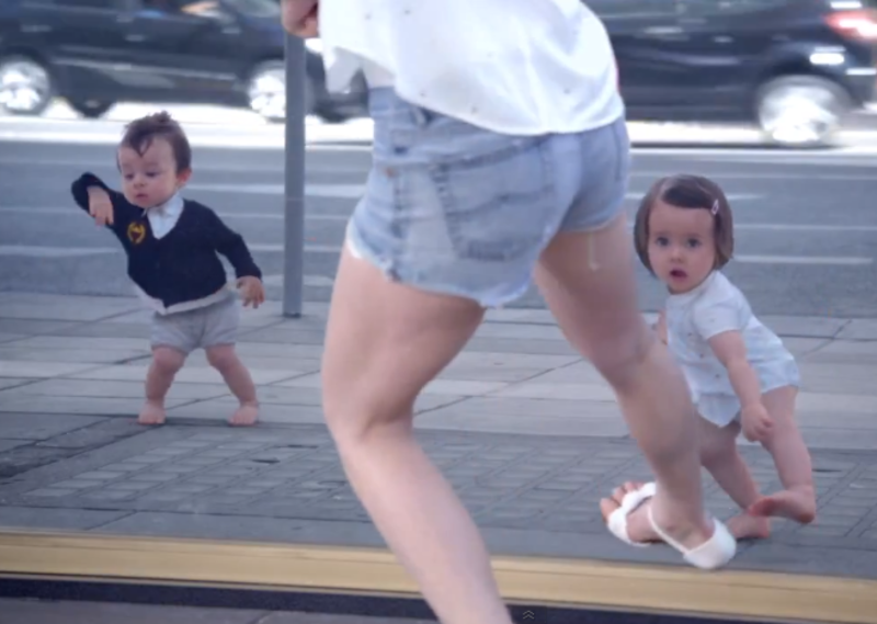 Bebés bailarines de Evian | EXAFM